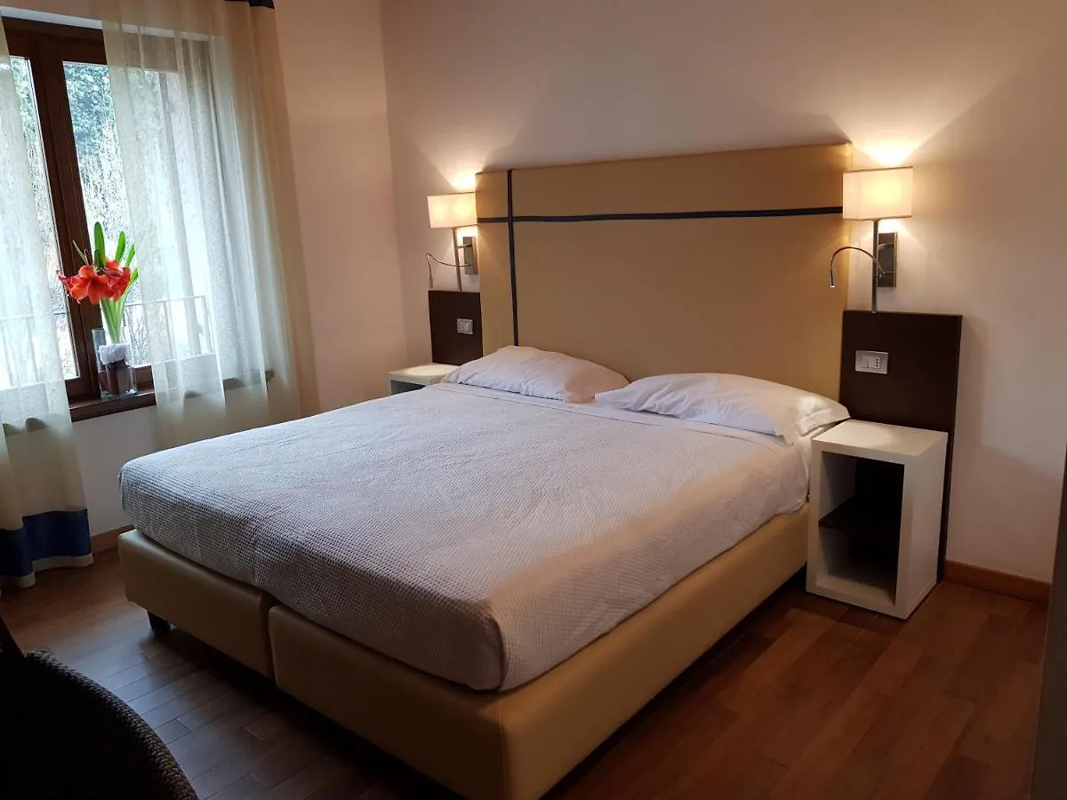 Thai Orchidee Restaurant&Rooms Garda  Garda (Verona)