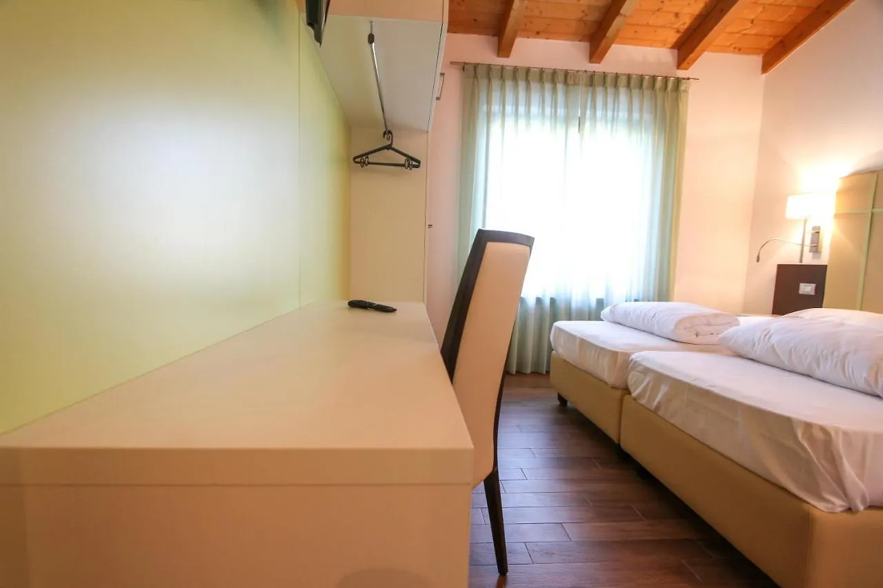 Thai Orchidee Restaurant&Rooms Garda  0*, Garda (Verona)