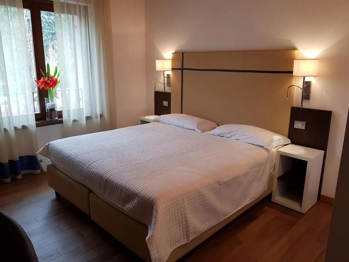 Thai Orchidee Restaurant&Rooms Garda  Vendégház